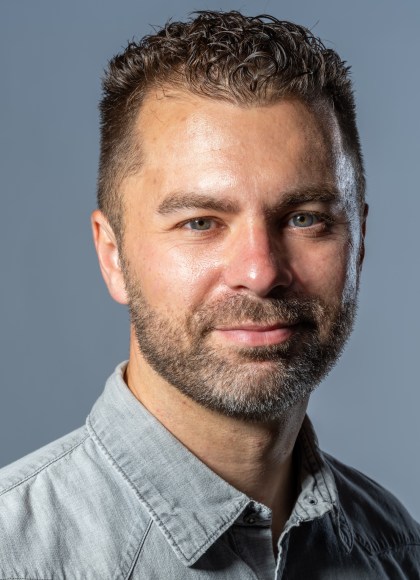 Photo of Aaron Burns